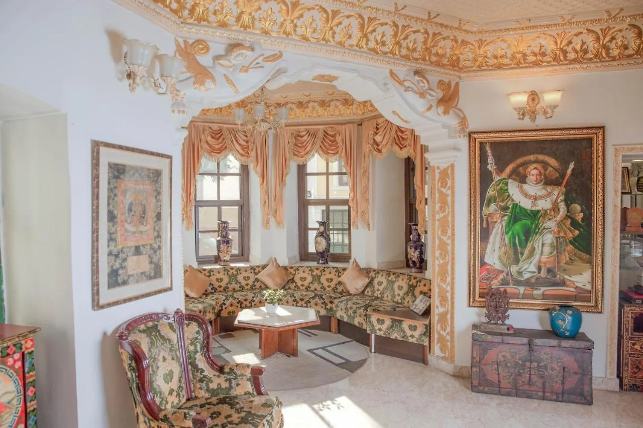 Maya Manor Boutique Hotel By Kgh Group Катманду